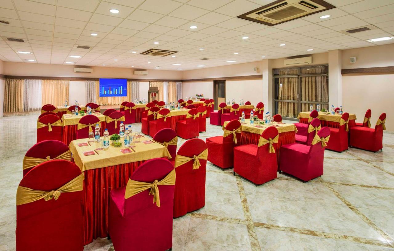 Lion Lords Inn Rājula Dış mekan fotoğraf